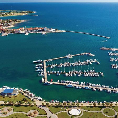 2 Bedroom Pet Friendly Apartment In Lovrecica Esterno foto